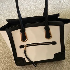 New black and white target purse or work tote